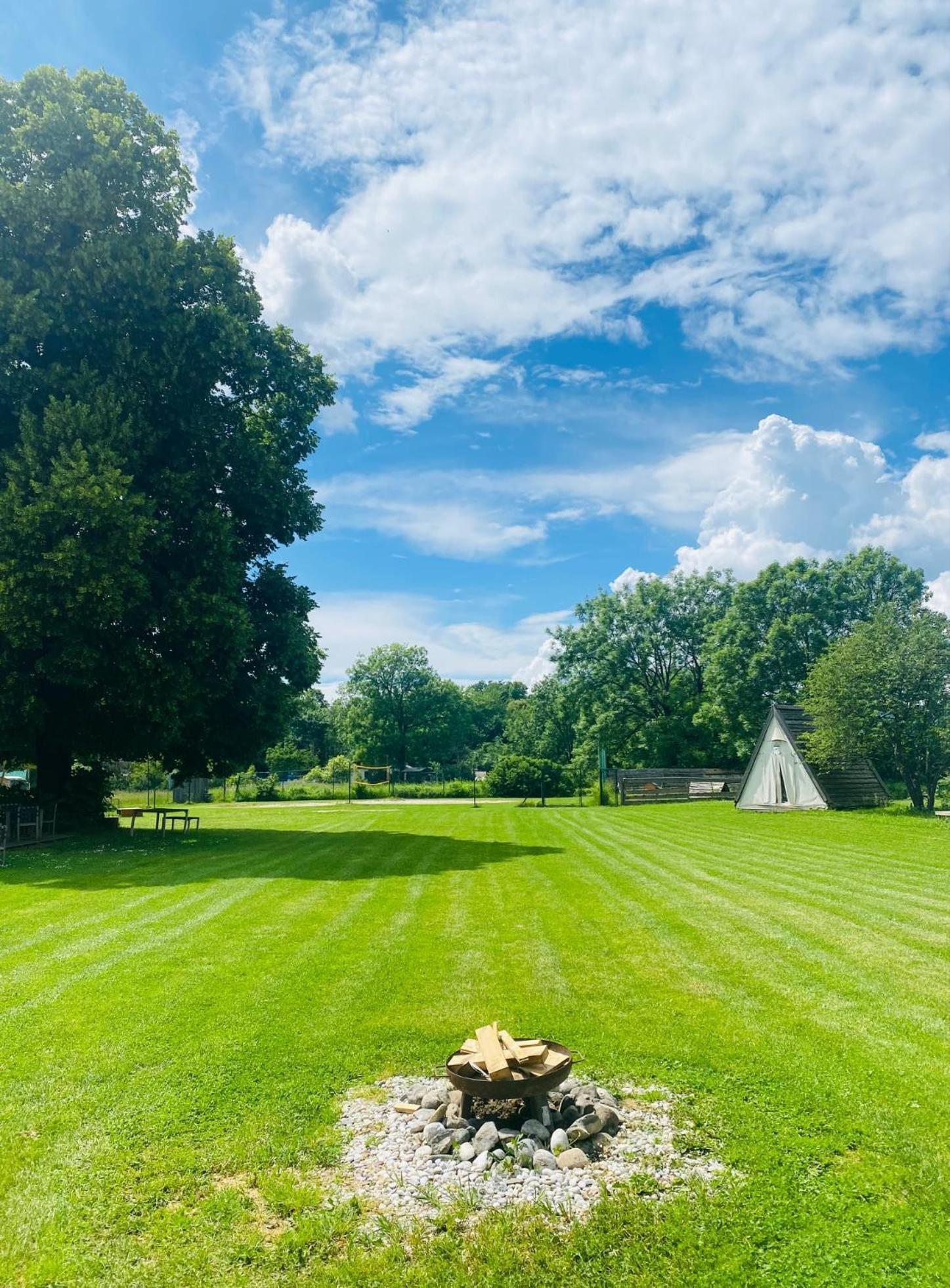 Greenvalleyglamping Sesce Pri Preboldu エクステリア 写真